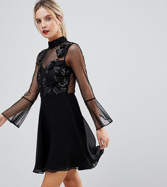 Короткое приталенное платье из сетки добби с рукавами клеш и отделкой ASOS PETITE - Черный