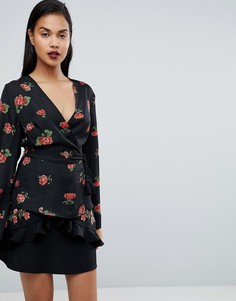 Блузка с запахом и цветочным принтом Fashion Union - Черный