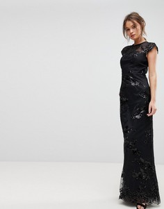 Платье макси с высоким воротом и отделкой Chi Chi London - Черный