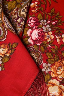 Бордовый платок с розами Павловопосадская Платочная Мануфактура