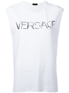 топ с логотипом Versace
