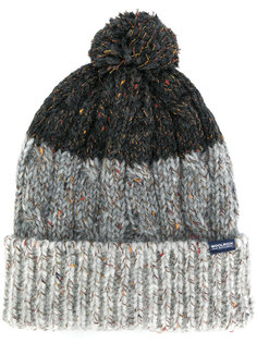 шапка с помпоном Woolrich