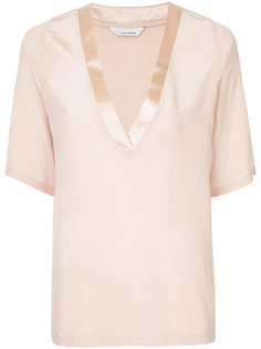 блузка с глубоким V-образным вырезом  Kacey Devlin