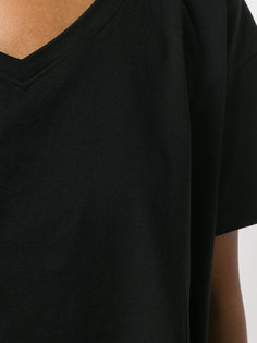футболка с V-образным вырезом Kendall+Kylie