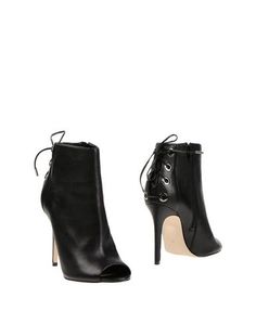 Полусапоги и высокие ботинки Guess