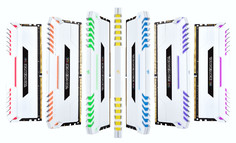 Модуль памяти Corsair Vengeance RGB White DDR4 DIMM 3000MHz PC4-24000 CL16 - 128Gb KIT (8x16Gb) CMR128GX4M8C3000C16W