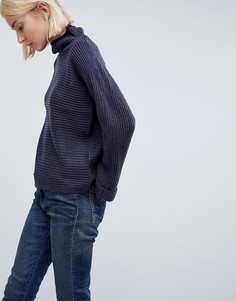 Джемпер в полоску с высоким воротом QED London - Темно-синий