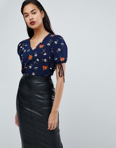 Блузка с завязками и цветочным принтом Fashion Union - Темно-синий