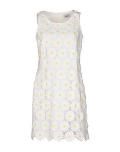 Короткое платье Allure