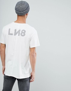 Удлиненная футболка Levis L8 - Белый