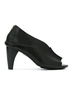 curved heel pumps Mara Mac