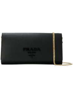 клатч с бляшкой с логотипом Prada