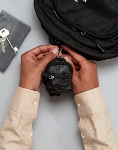 Черный кожаный брелок для ключей в форме рюкзака ASOS - Черный