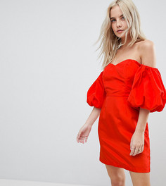 Платье с открытыми плечами и объемными рукавами Miss Selfridge Petite - Красный
