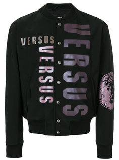 куртка-бомбер с принтом-логотипом Versus