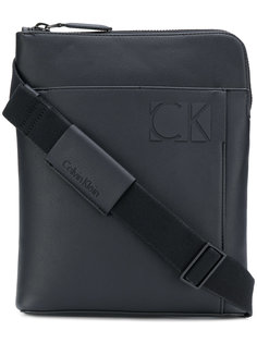 маленькая сумка на плечо Calvin Klein