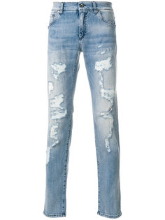 джинсы с рваным эффектом и заплаткой с леопардом  Dolce & Gabbana