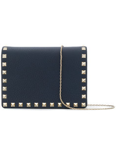 клатч Valentino Garavani Rockstud на цепочной лямке Valentino Garavani
