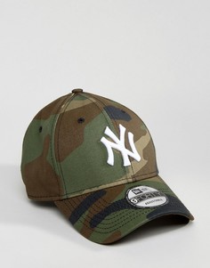 Кепка с камуфляжным принтом New Era 9Forty NY Yankees - Зеленый