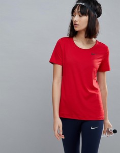 Красная футболка Nike Pro Training - Красный