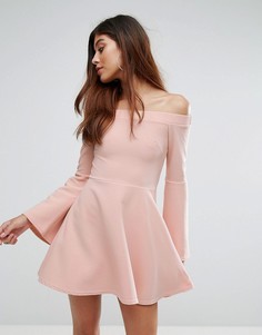 Короткое приталенное платье с открытыми плечами Oh My Love - Розовый