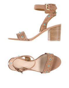 Сандалии Guess