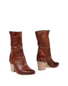 Полусапоги и высокие ботинки VIC