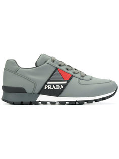 кроссовки на шнуровке Prada
