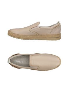 Низкие кеды и кроссовки Geox