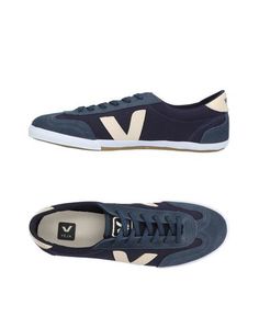 Низкие кеды и кроссовки Veja