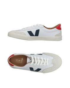 Низкие кеды и кроссовки Veja