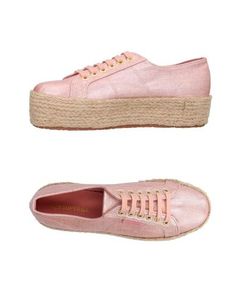 Низкие кеды и кроссовки Superga