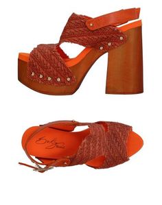 Сандалии Suky