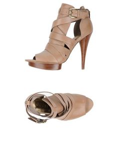 Сандалии Guess