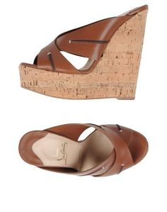 Мюлес и сабо Christian Louboutin