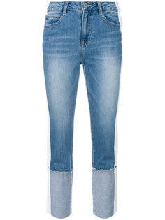джинсы с подвернутыми манжетами SJYP