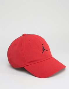 Красная кепка Nike Jordan H86 847143-687 - Красный