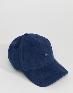 Темно-синяя махровая кепка adidas Originals adicolor CE5701 - Темно-синий
