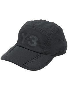 кепка с логотипом Y-3