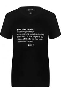 Хлопковая футболка с контрастными надписями DKNY