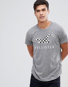 Серая футболка с логотипом Hollister Athleisure - Серый