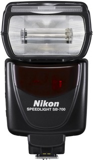 Вспышка Nikon SpeedLight SB-700