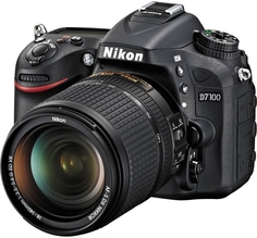 Зеркальный фотоаппарат Nikon D7100 Kit AF-S 18-140mm VR DX (черный)