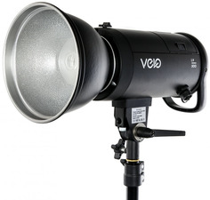 Осветитель Lumifor VELO LV-500