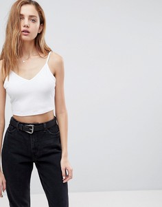 Короткий топ на бретелях в рубчик с V-образным вырезом спереди и сзади ASOS - Белый