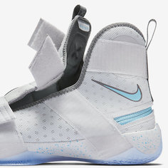 Мужские баскетбольные кроссовки Nike LeBron Soldier 10 FlyEase