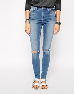 Умеренно выбеленные синие джинсы с рваными коленями ASOS Ridley - Синий