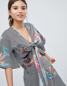 Блузка в полоску с завязкой PrettyLittleThing - Мульти