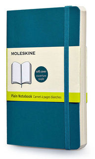 Блокнот Moleskine CLASSIC SOFT 90x140мм 192стр. линейка мягкая обложка фиксирующая резинка бежевый [qp611g4]