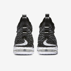 Баскетбольные кроссовки LeBron 15 Nike